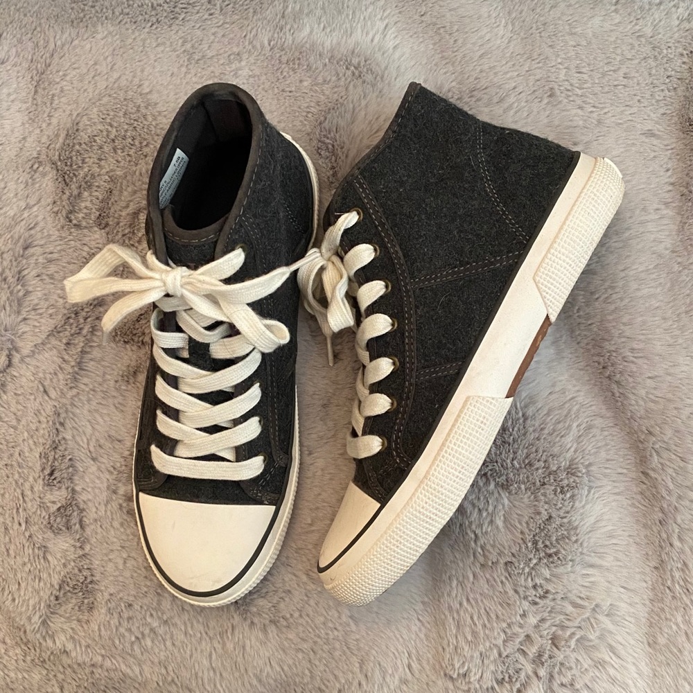 EUC Ralph Lauren January II High Tops